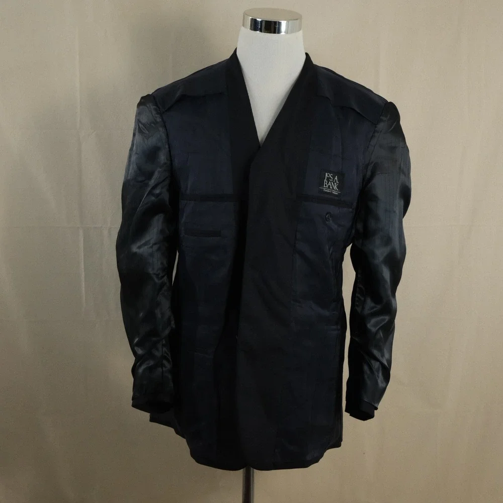 Jos A Bank 38R Traveler Blazer Wool Blend Navy Two Button Lined Vented Formal